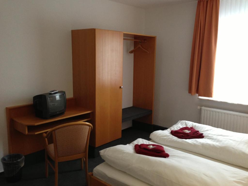 Hotel & Restaurant Jaegerstuben Ritterhude Esterno foto