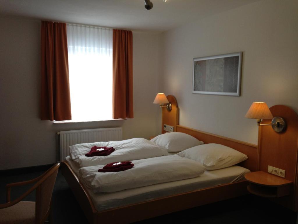 Hotel & Restaurant Jaegerstuben Ritterhude Esterno foto